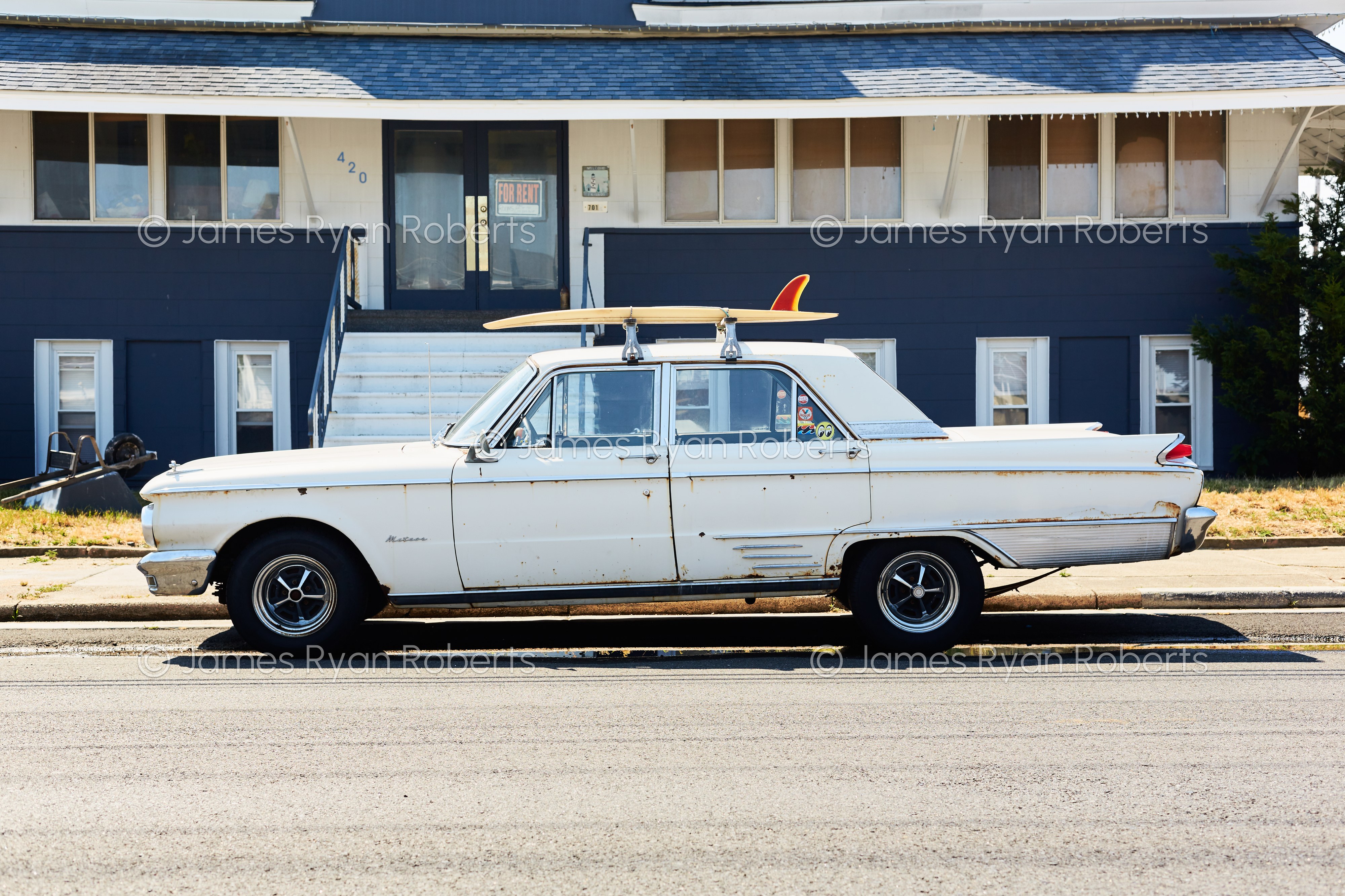 Surf Town Mercury Meteor 4-Door Sedan 260 — Carport large-format fine art print